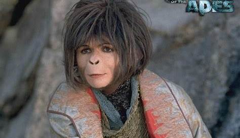 Female Chimp In Planet Of The Apes OF THE APES (2001) Mask Current