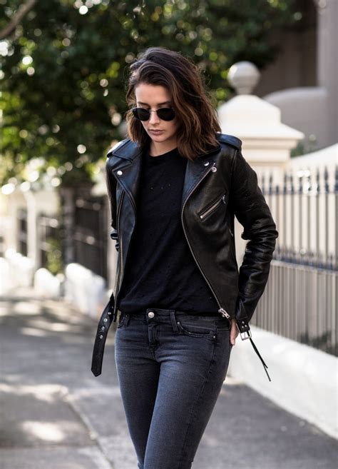 42 Wonderful Women Leather Jacket Outfit Ideas For Fall WEAR4TREND