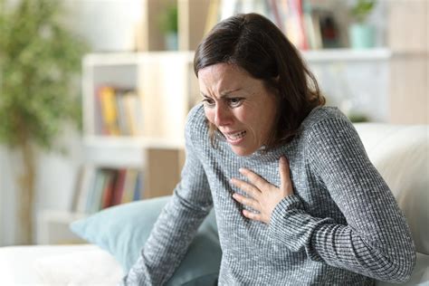 Understanding Female Chest Pain: Causes and Warning Signs