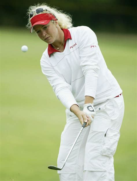 female golfer from norway