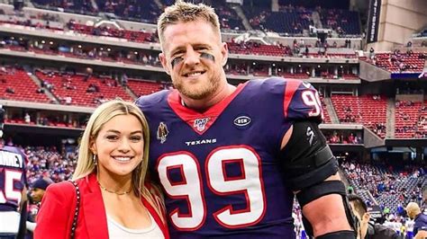 female soccer player married to nfl player