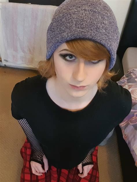 femboy deepthroat