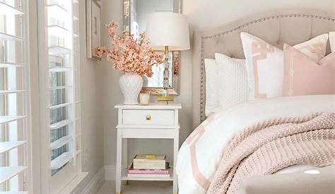 19 Feminine Bedrooms with Style