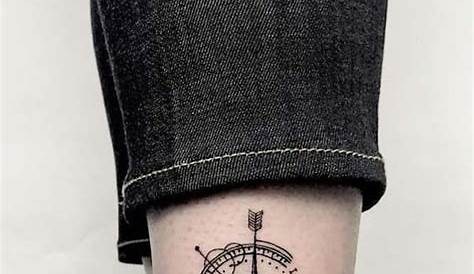 A Guide To Compass Tattoo With Cool Design Ideas Feminine Compass Tattoo Simple Compass Tattoo Compass Tattoo