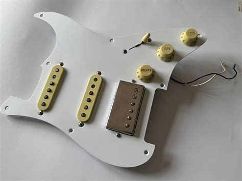 Fender Loaded Pickguard Australia