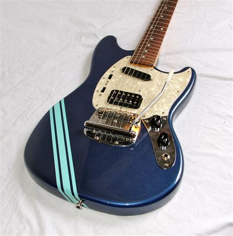 fender mustang kurt cobain model