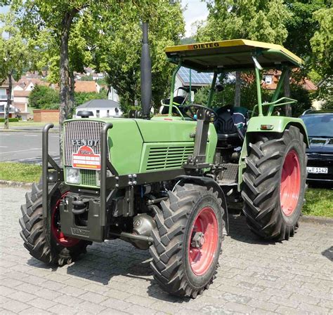 Lets See Fendt Farmer 4 S