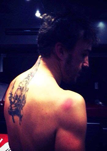 fernando alonso back tattoo