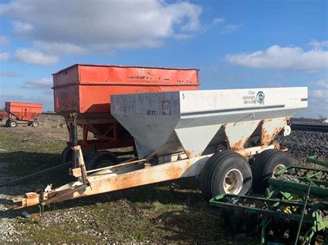 Fertilizer Spreader Auction