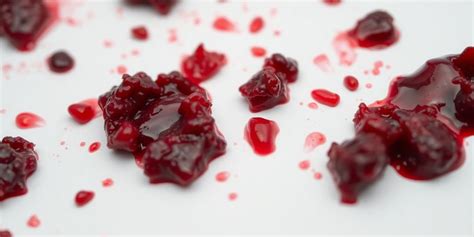 Feste Blutklumpen Periode