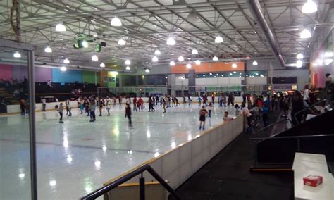 festival mall ice skating