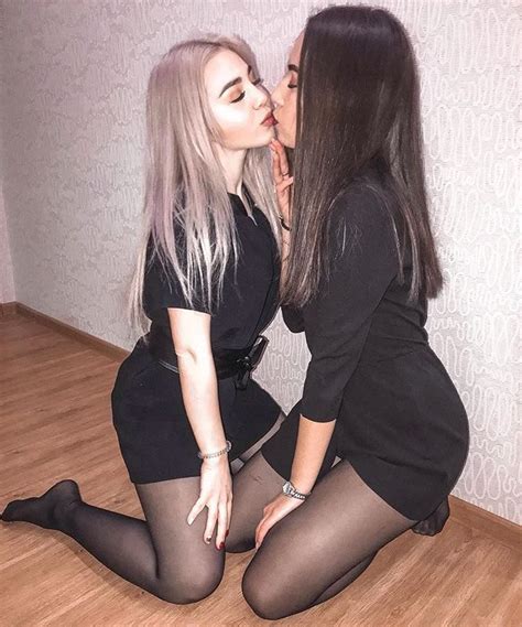 fetish lesbians