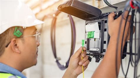 Fiber Optic Electrician