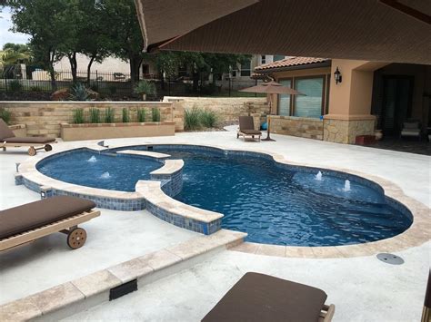 Fiberglass Pool Shell With Tanning Ledge