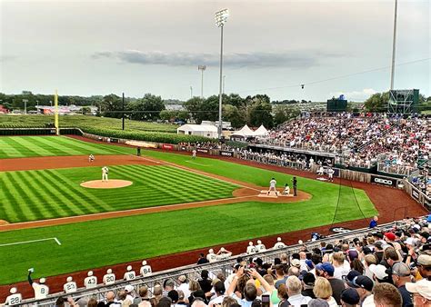 field of dreams game 2023