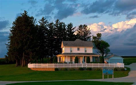 field of dreams house