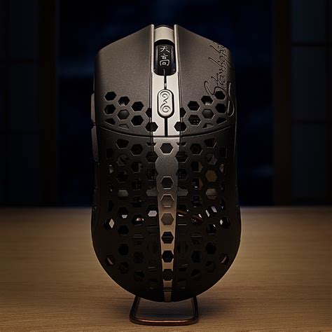 finalmouse the last legend weight