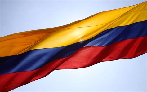 find a colombian flag