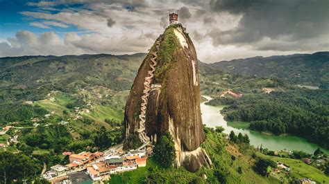 find colombian travel and tourism