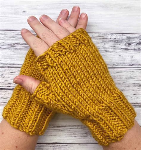 Fingerless Gloves Yarn Pattern