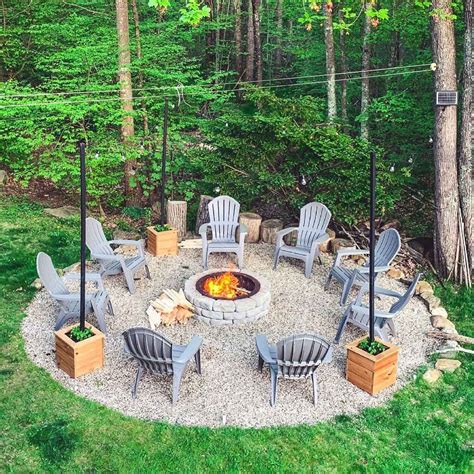 Backyard entertaining area Outdoor built in fire pit with retaining