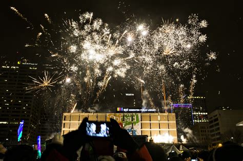 fireworks in edmonton tonight live