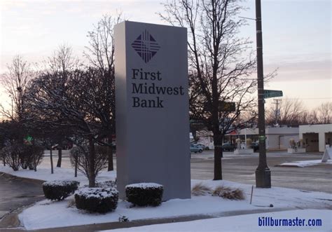 Old National merges with First Midwest Bank Grand Rapids Business Journal