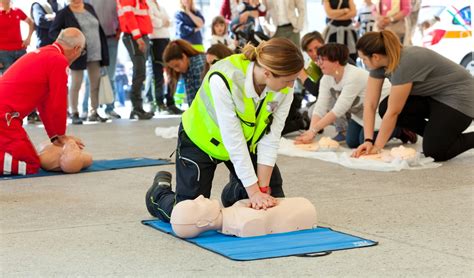 first aid and basic life support training objectives