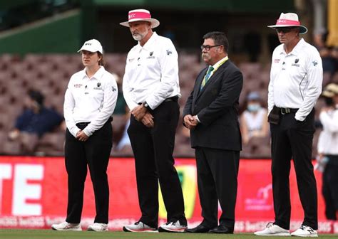 first lady umpire in men's cricket