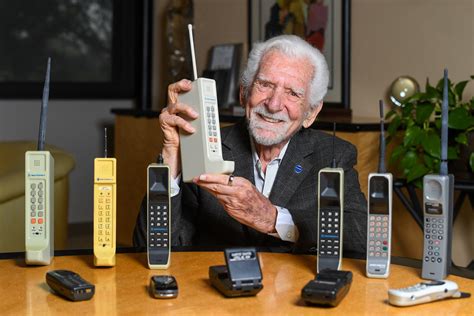 first mobile invented by