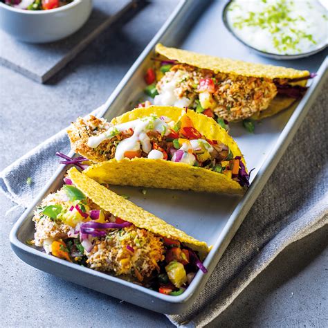 Blackened Fish Tacos with Creamy Coleslaw & Pineapple