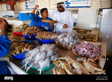 fish market in sharjah