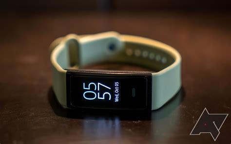 Fitness Tracker With Camera