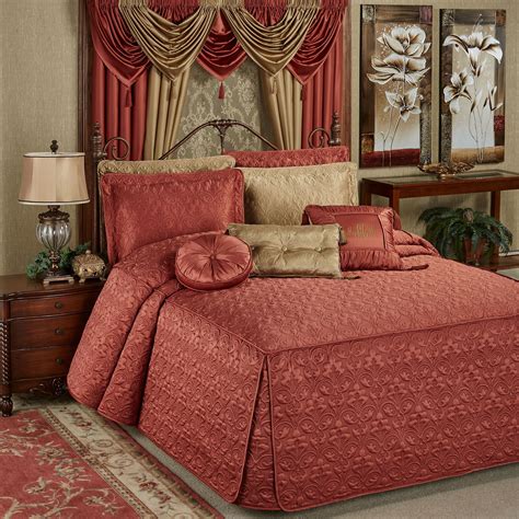 fitted queen bedspreads for sale