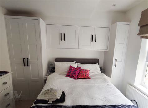 Fitted Wardrobes In Small Bedroom