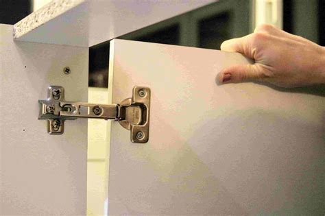 Fitting Kitchen Unit Door Hinges