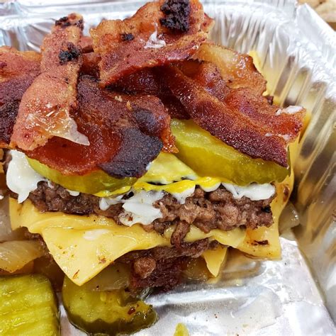 five guys bunless burger bowl