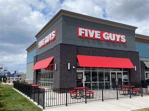 five guys closing permanently