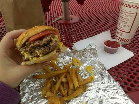 five guys delivery st louis