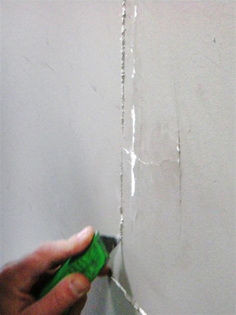 fix cracks in drywall