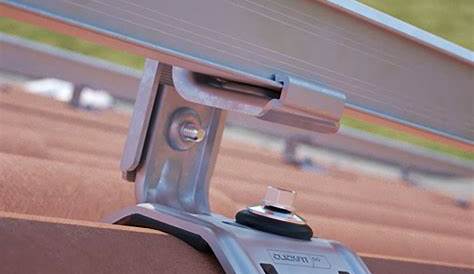 Kit de fixation pour panneaux solaires sur toit en tôle