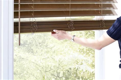Fixing Blinds To Window Frame