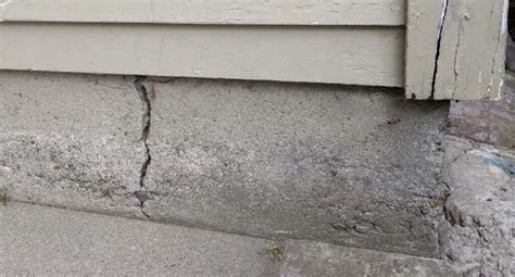 fixing concrete foundation cracks