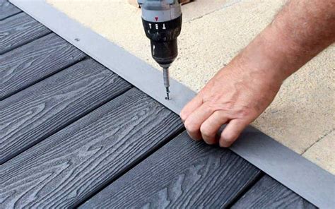 Fixing Plastic Decking