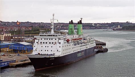 fjordline sandefjord strömstad rutetider