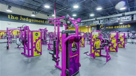 Gym in Jacksonville (Baymeadows), FL 8661 Old Kings Rd S Fitness