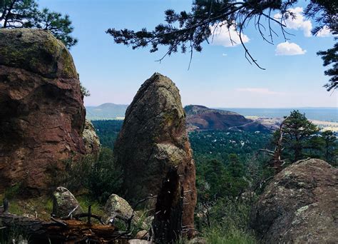 Flagstaff's Fatmans Loop Hiking Trail has boulders galore!
