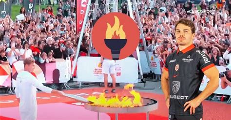 flamme olympique toulouse antoine dupont