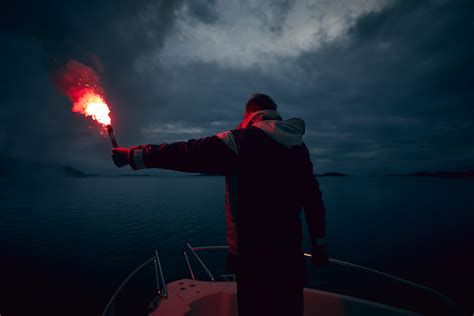 flare for boat