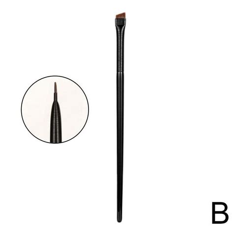 Flat Angled Eyeshadow Brush